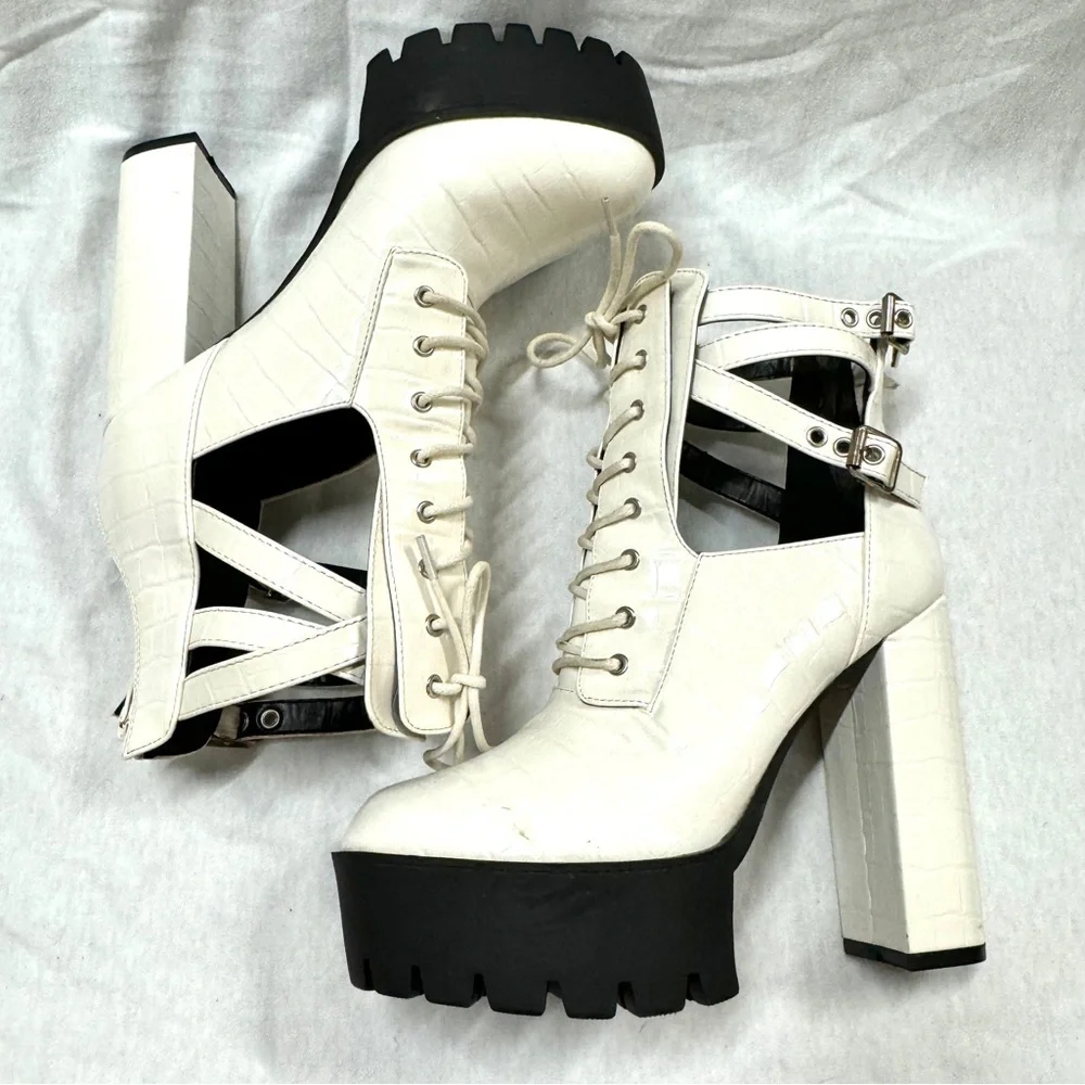 FASHION NOVA STAX platform boots high heels 8.5 white faux CROC ankle booties